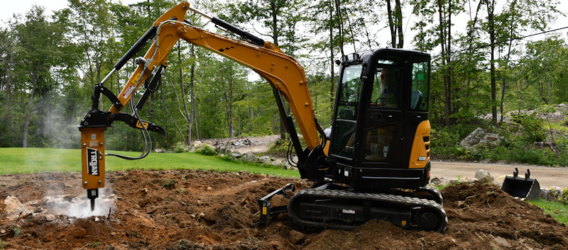 NH-Mini-Excavator-For-Hire-Hammer-01